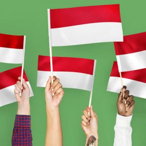 インドネシアの旗を掲げる